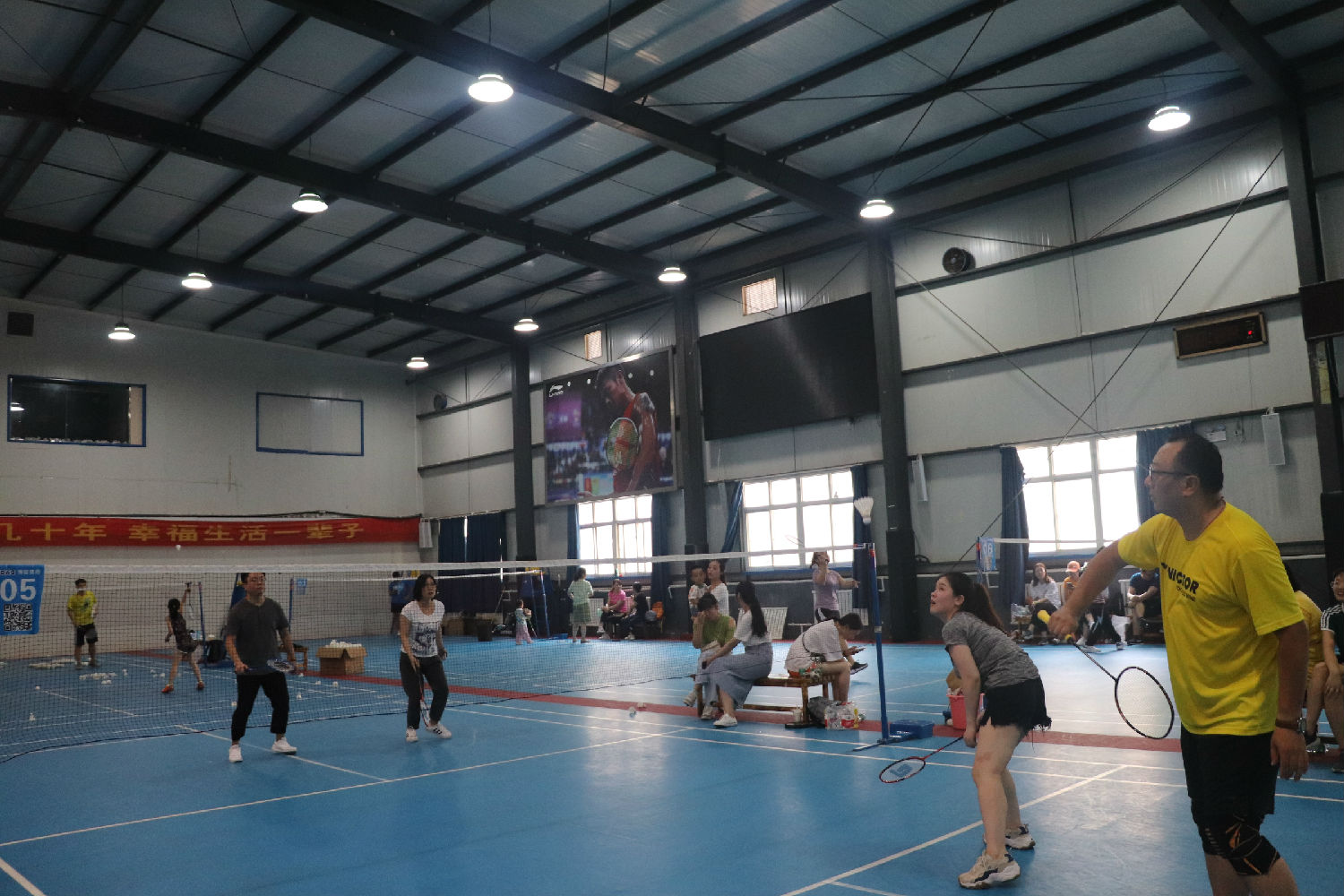 無羽倫比丨億誠(chéng)第五屆&ldquo;團(tuán)結(jié)杯&rdquo;羽毛球賽圓滿結(jié)束