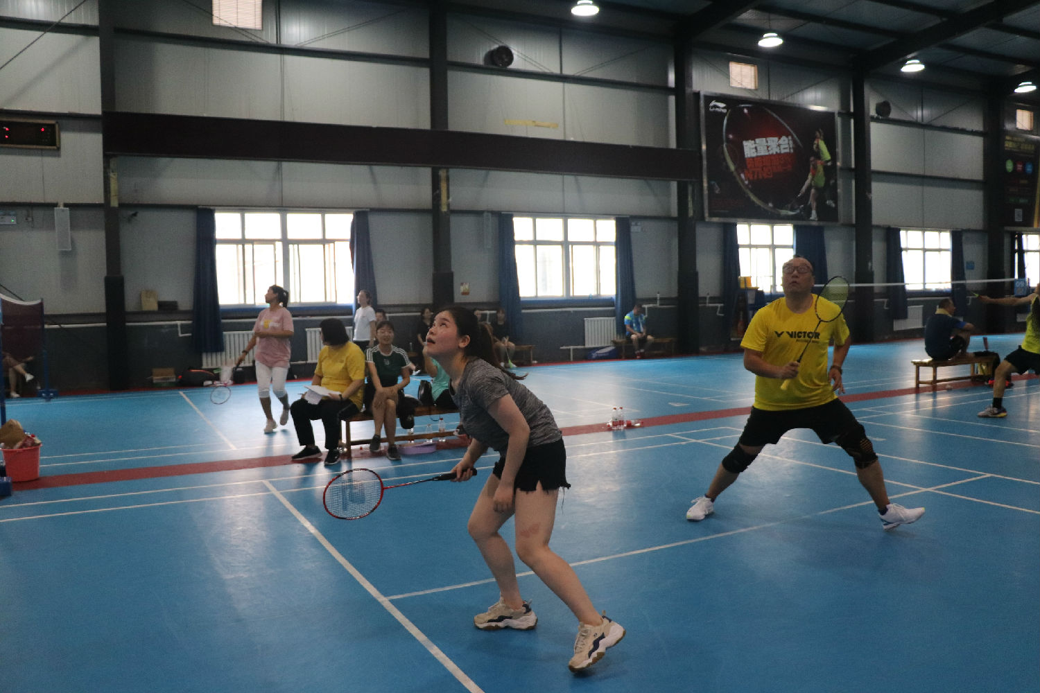 無羽倫比丨億誠(chéng)第五屆&ldquo;團(tuán)結(jié)杯&rdquo;羽毛球賽圓滿結(jié)束